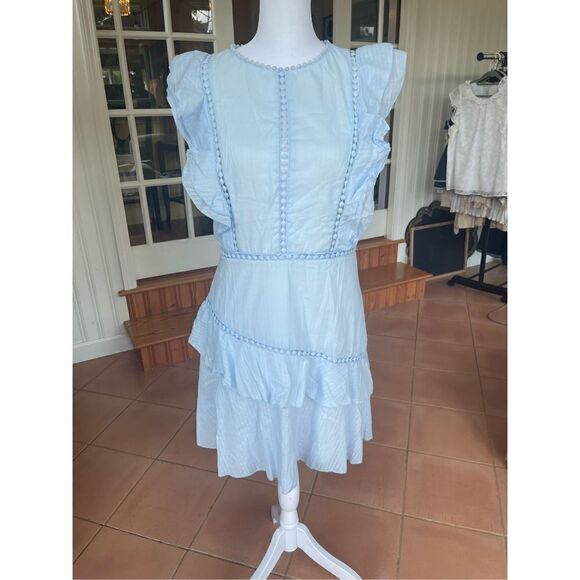 Shein blue dress with ruffles, tag says large but I’m a 6 and it fit me perfectl - Picture 2 of 7